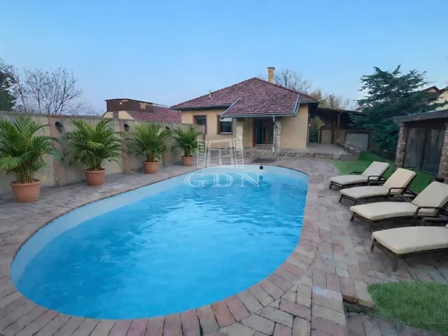 Eladó ház Vecsés, Felsőhalom 160 nm