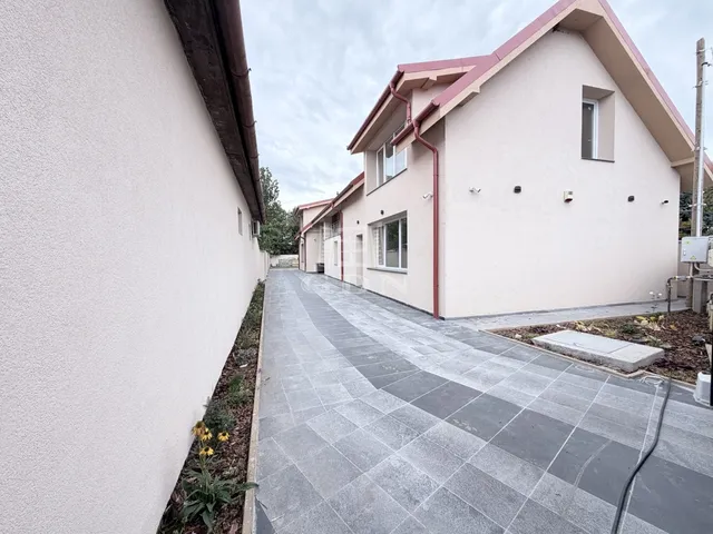 Eladó ház Üllő 148 nm