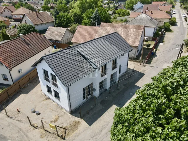 Eladó ház Nagykáta 89 nm