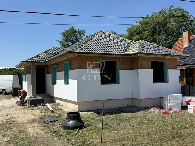 Eladó ház Atkár 93 nm
