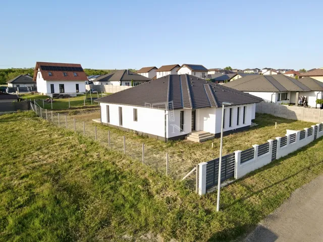 Eladó ház Nagytarcsa 103 nm