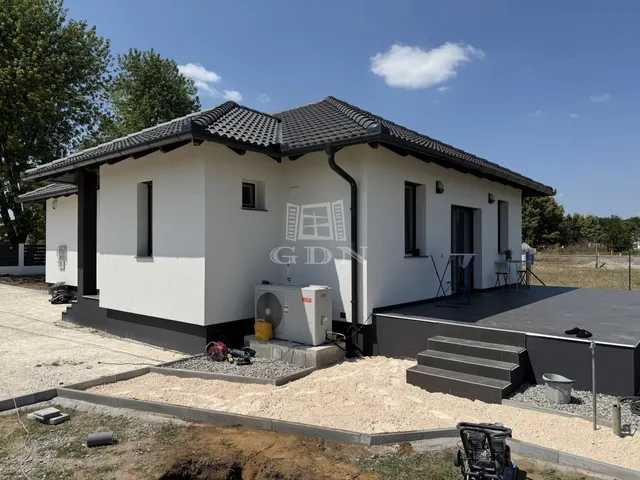 Eladó ház Sülysáp 93 nm