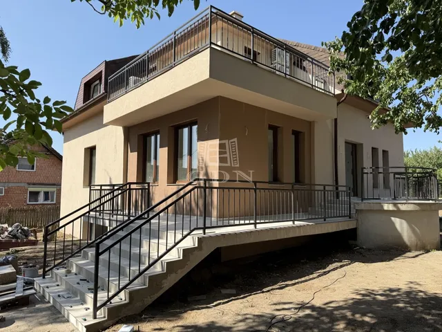 Eladó ház Budapest XVII. kerület, Rákoscsaba 350 nm