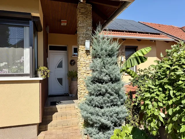 Eladó ház Budapest XVII. kerület, Rákoskert 136 nm