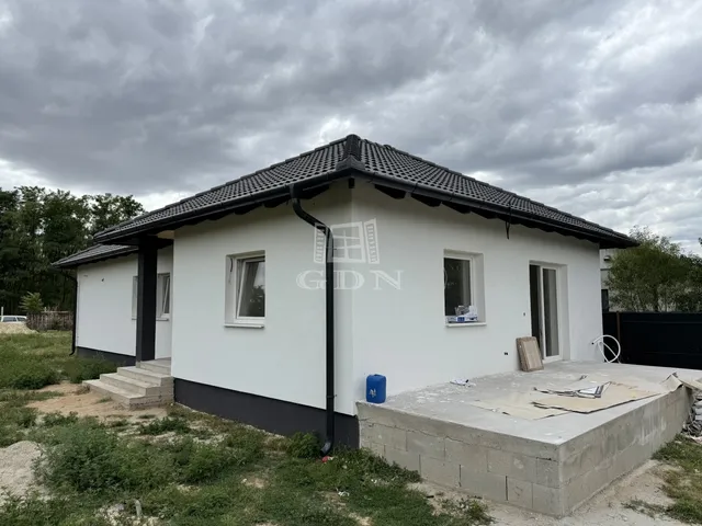Eladó ház Kóka 93 nm