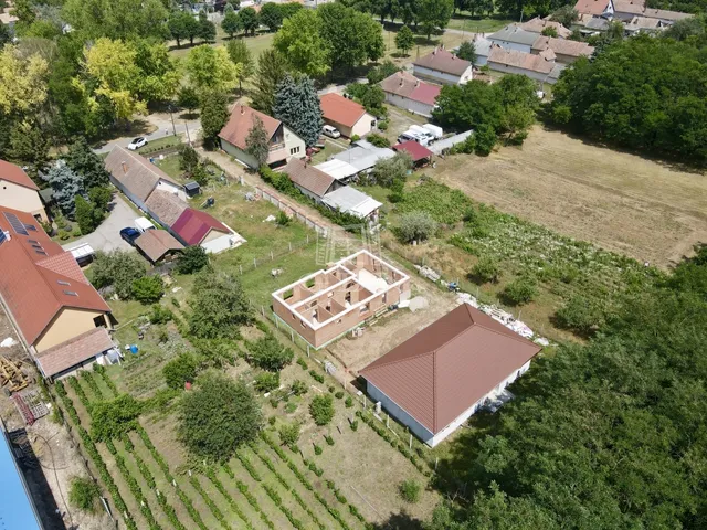 Eladó ház Kóka 102 nm