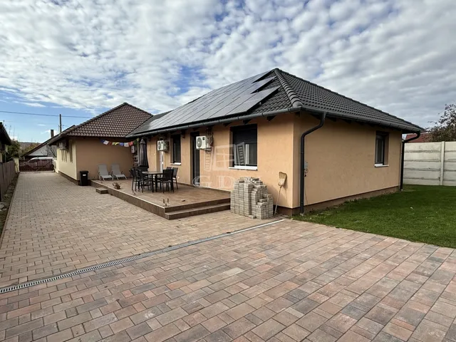 Eladó ház Isaszeg 95 nm