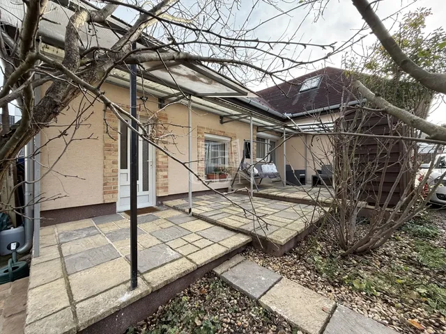 Eladó ház Pécel 59 nm