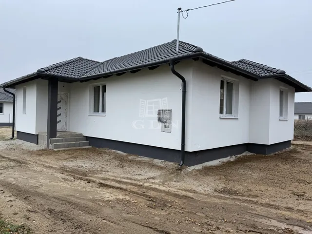 Eladó ház Sülysáp 93 nm