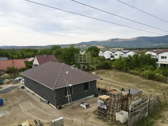 Eladó ház Vác 100 nm