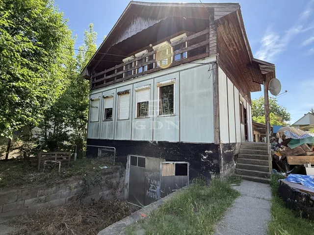 Eladó ház Isaszeg 165 nm