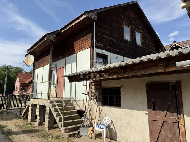 Eladó ház Isaszeg 165 nm