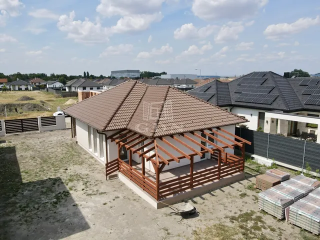 Eladó ház Gyöngyöshalász 104 nm