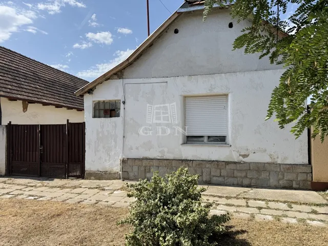 Eladó ház Isaszeg 74 nm