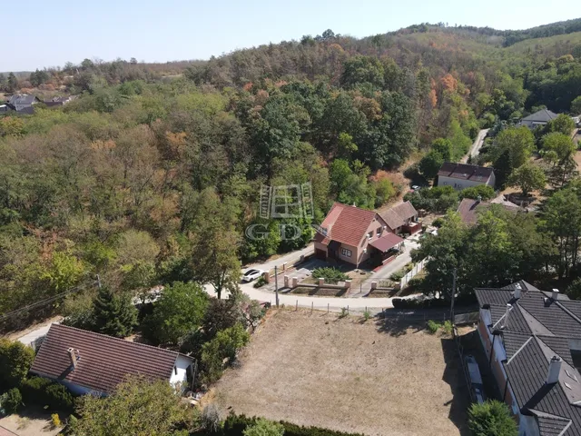 Eladó telek Isaszeg 682 nm