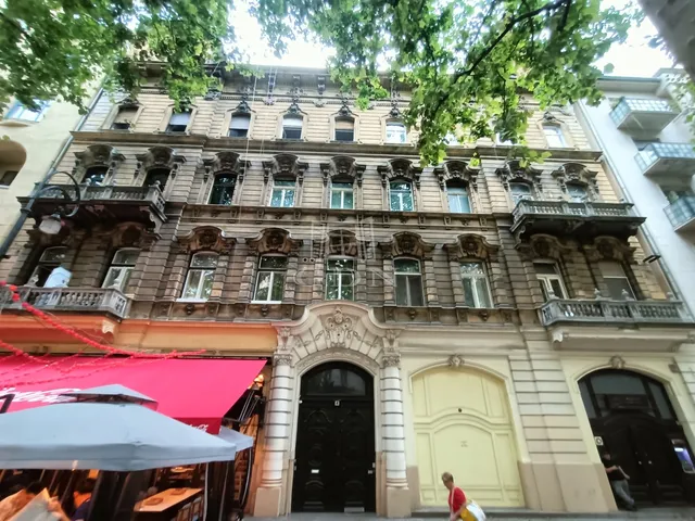 Eladó lakás Budapest VI. kerület 49 nm