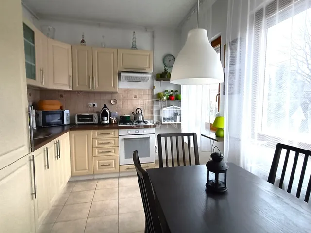Eladó ház Budapest XVI. kerület, Sashalom 220 nm