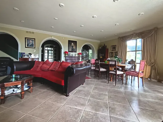 Eladó ház Mogyoród 260 nm