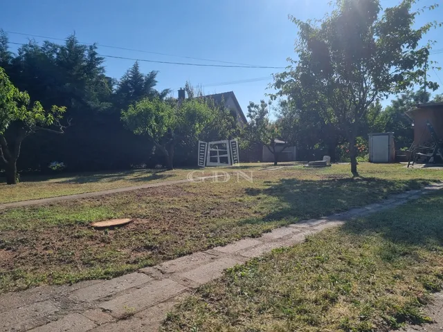Eladó telek Dunakeszi 746 nm