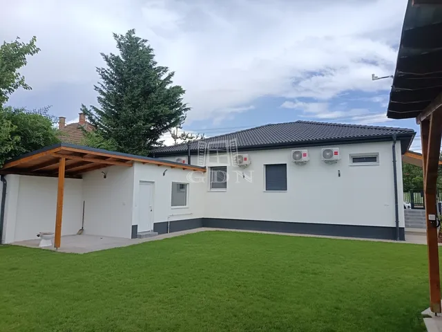 Eladó ház Mogyoród 111 nm