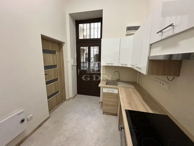 Eladó lakás Budapest VI. kerület 33 nm