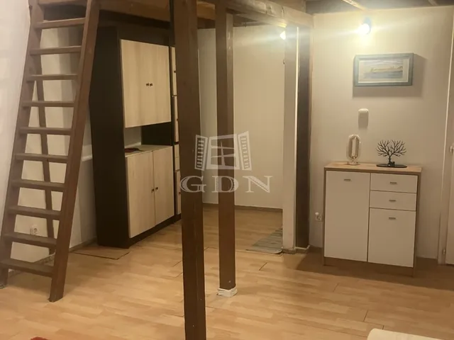 Eladó lakás Budapest VIII. kerület 61 nm