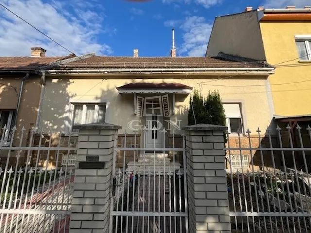 Eladó ház Budapest XIV. kerület, Alsórákos 110 nm