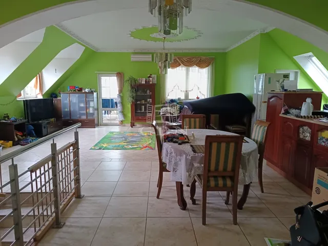 Eladó ház Erdőkertes 250 nm