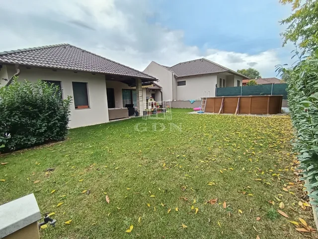 Eladó ház Veresegyház, Ligetek 125 nm