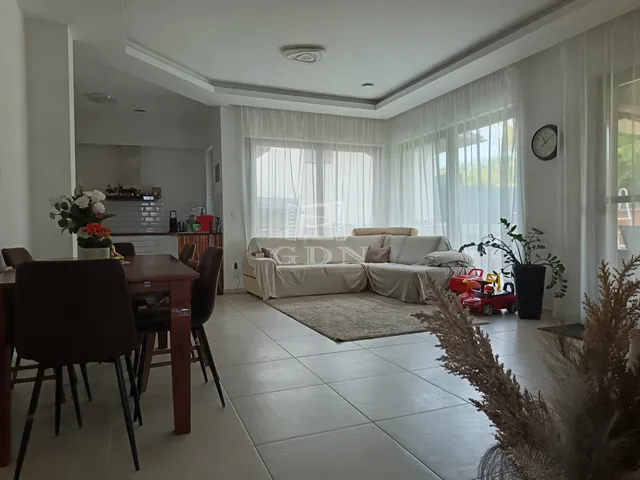 Eladó ház Veresegyház, Ligetek 125 nm