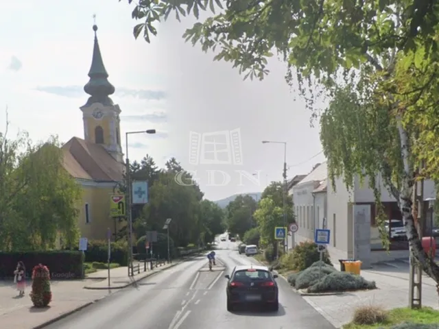 Eladó kereskedelmi és ipari ingatlan Budakeszi 165 nm