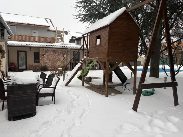 Eladó ház Fót 144 nm