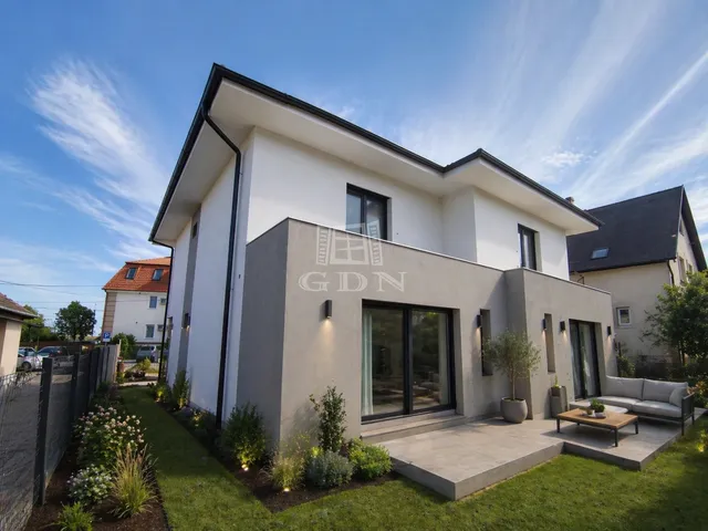 Eladó ház Kistarcsa, Falu 150 nm