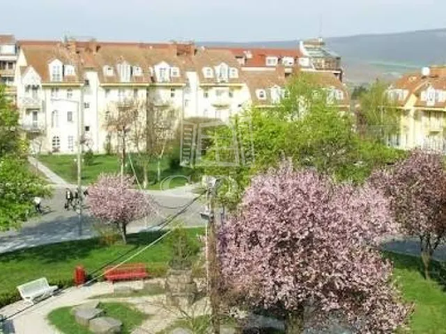 Eladó lakás Pásztó 64 nm