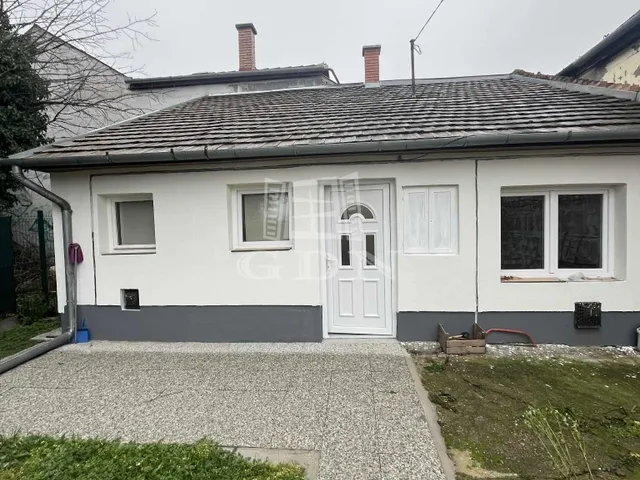 Eladó ház Budapest XVI. kerület, Rákosszentmihály 42 nm