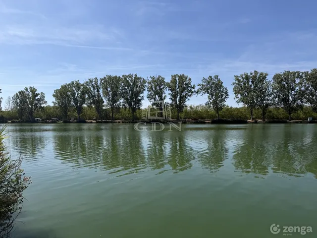 Eladó nyaraló Őrbottyán 52 nm