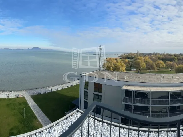 Eladó lakás Balatonmáriafürdő 30 nm