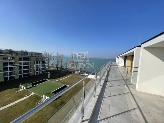 Eladó lakás Siófok, Ezüstpart 53 nm