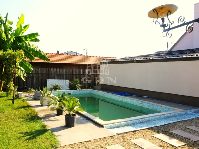 Eladó ház Vecsés, Halmitelep 200 nm