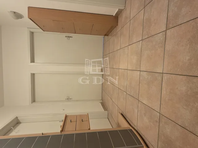 Eladó lakás Budapest VIII. kerület, Corvin negyed 62 nm