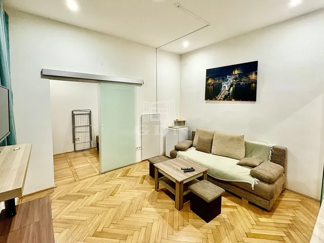 Eladó lakás Budapest V. kerület 28 nm