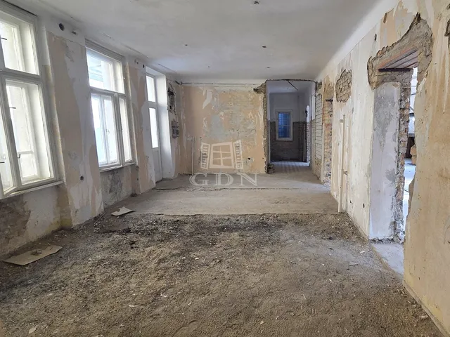 Eladó lakás Budapest V. kerület 147 nm