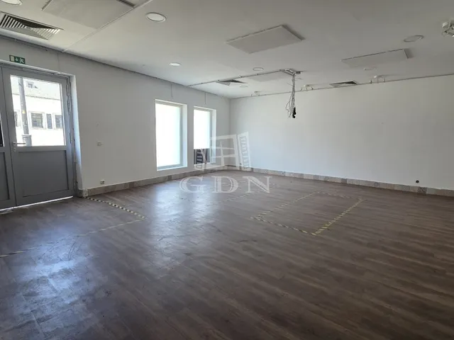 Kiadó kereskedelmi és ipari ingatlan Budapest III. kerület 437 nm