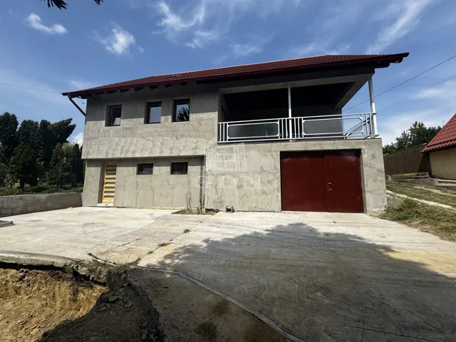 Eladó ház Biatorbágy 251 nm