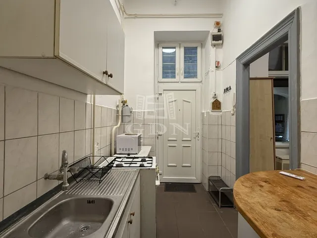 Eladó lakás Budapest VI. kerület 25 nm