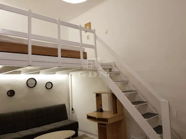 Eladó lakás Budapest VI. kerület 25 nm