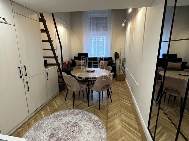 Eladó lakás Budapest VI. kerület 30 nm
