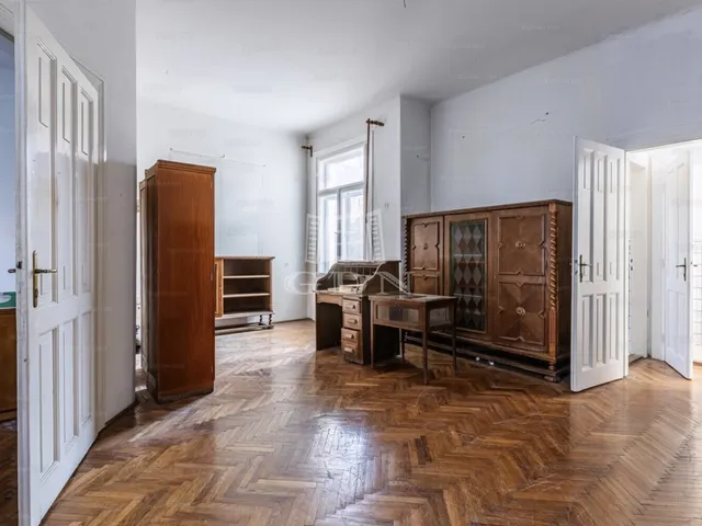 Eladó lakás Budapest V. kerület, Belváros 107 nm