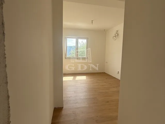 Eladó ház Budapest XVIII. kerület, Almáskert 141 nm