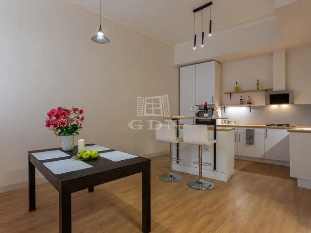 Eladó lakás Budapest VI. kerület 118 nm